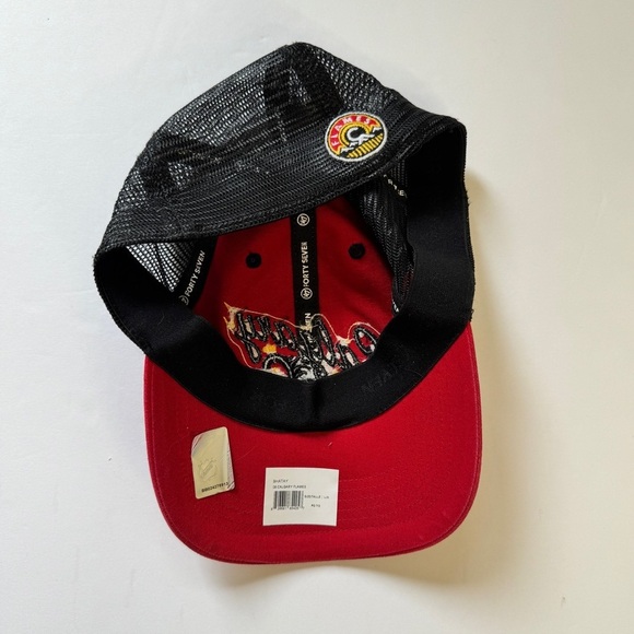 NWOT Calgary Flames NHL Baseball Cap Hat 47 Stretch Fit Black Red Sz L-XL - Picture 8 of 11